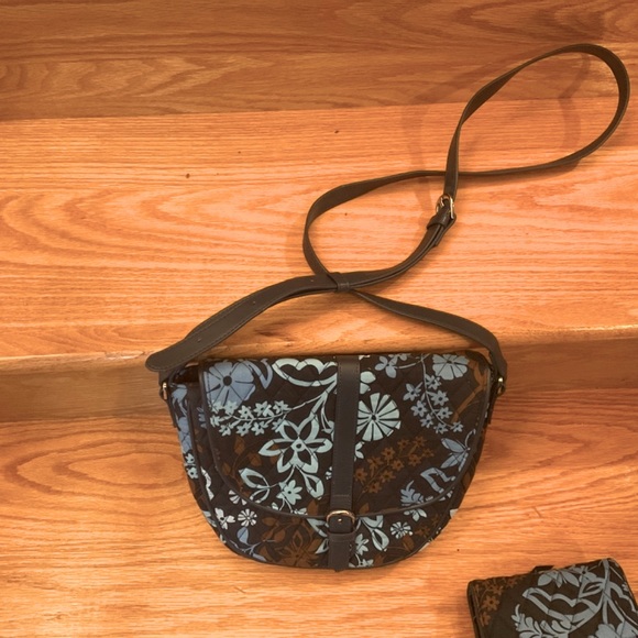 Like NEW Vera Bradley Purse and wallet set - Picture 7 of 7